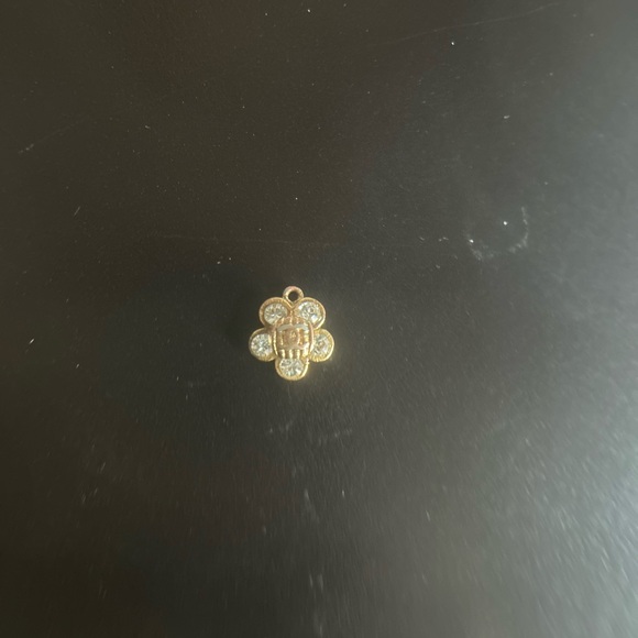 RARE CHANEL CC Faux Diamond Pendant - Picture 5 of 9